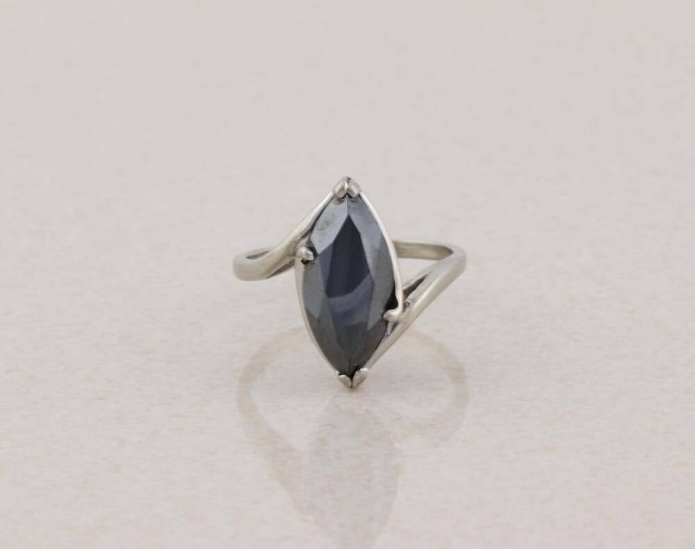 10k White Gold Hematite Ring Size 6 1/2  Vintage Gold Ring 1960s - 70s